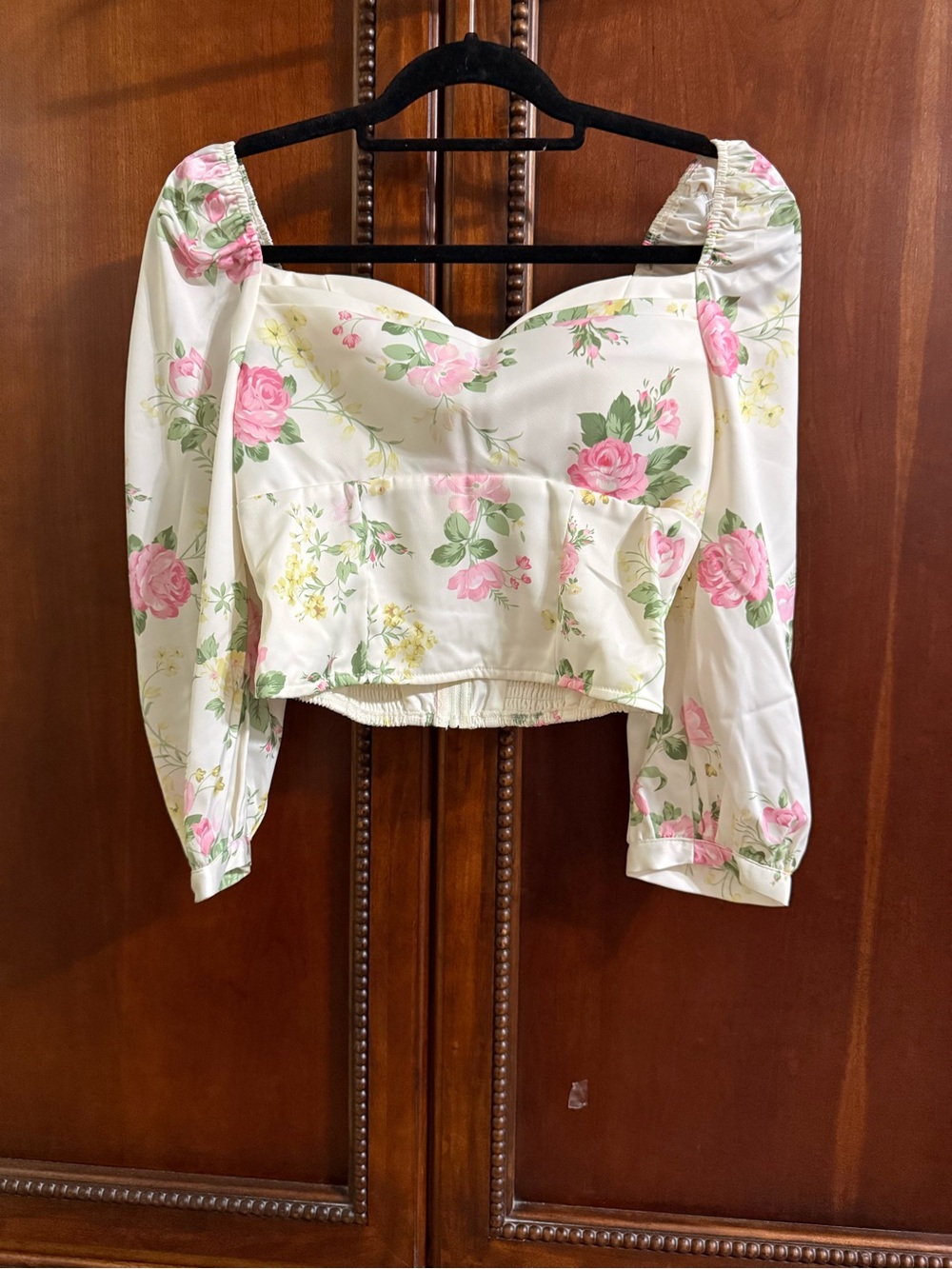 Sweetheart Floral Puff-Sleeve Crop Top - White with Pink Roses